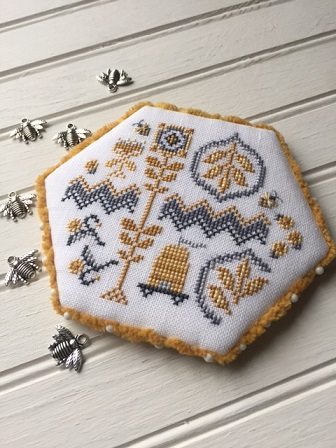 Hands On Design - Just Bee: Bee More