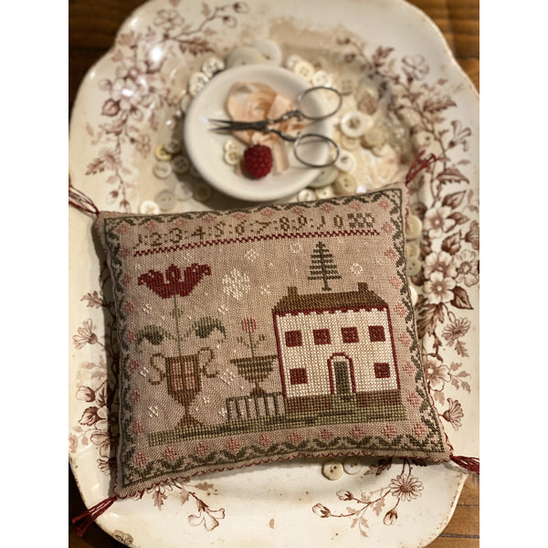 Stacy Nash Primitives - First Snowfall Pinkeep