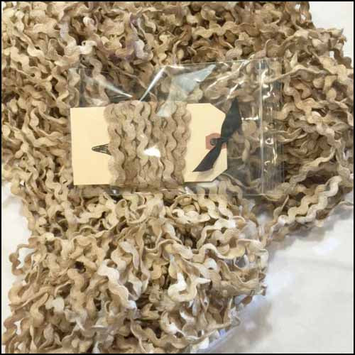 Lady Dot Creates - Vintage Rick Rack Trim